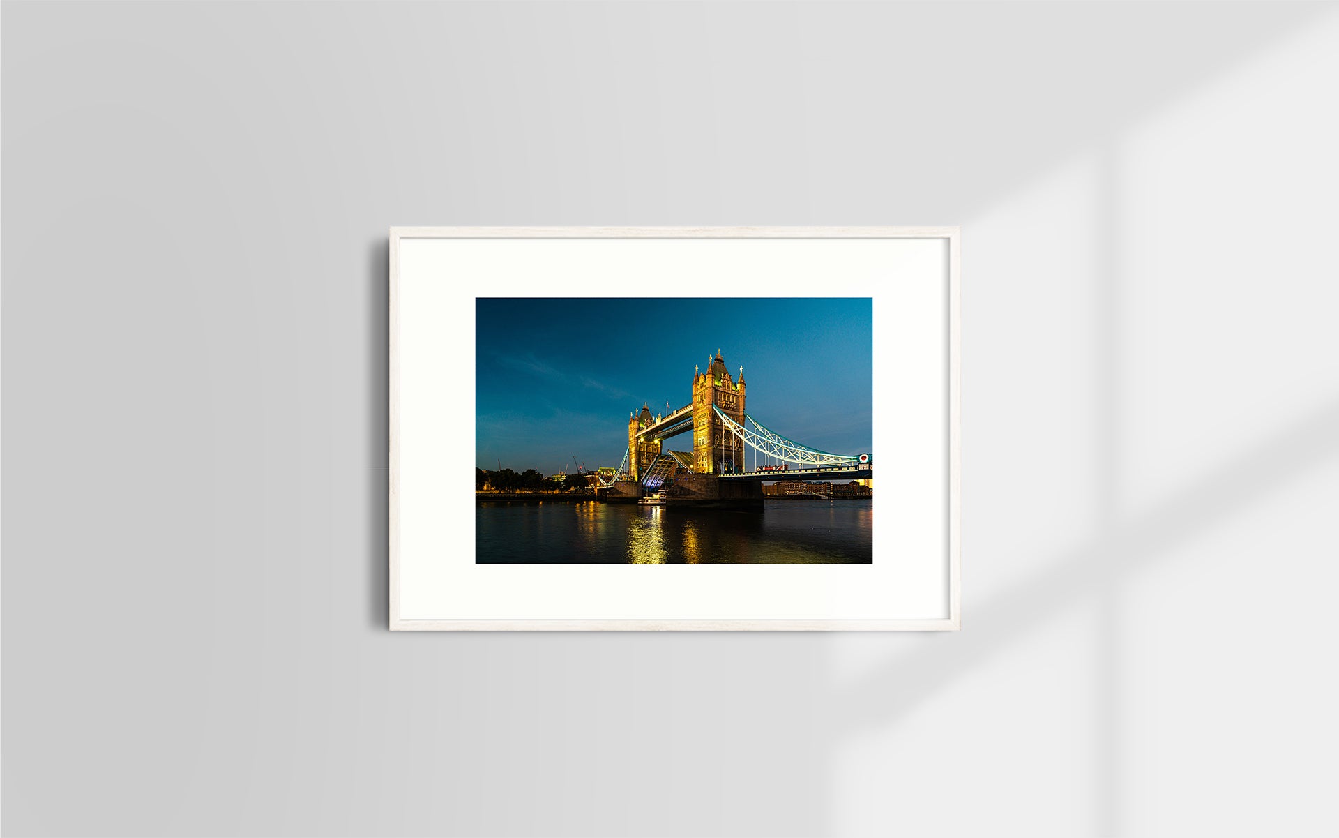 Copyright image - London Bridge in Night