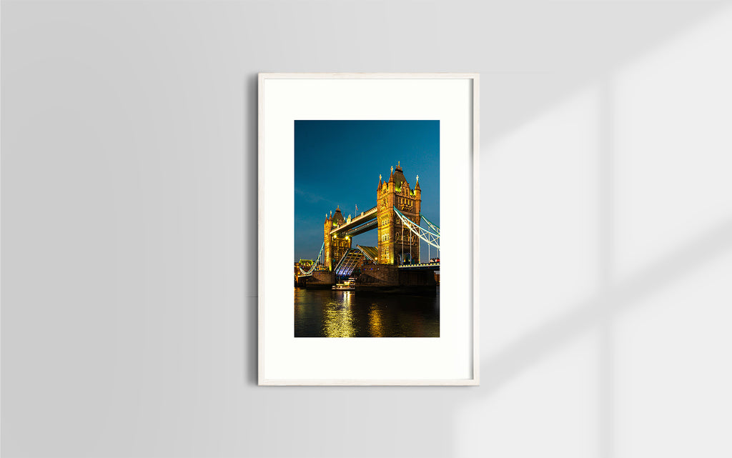 Copyright image - London Bridge in Night