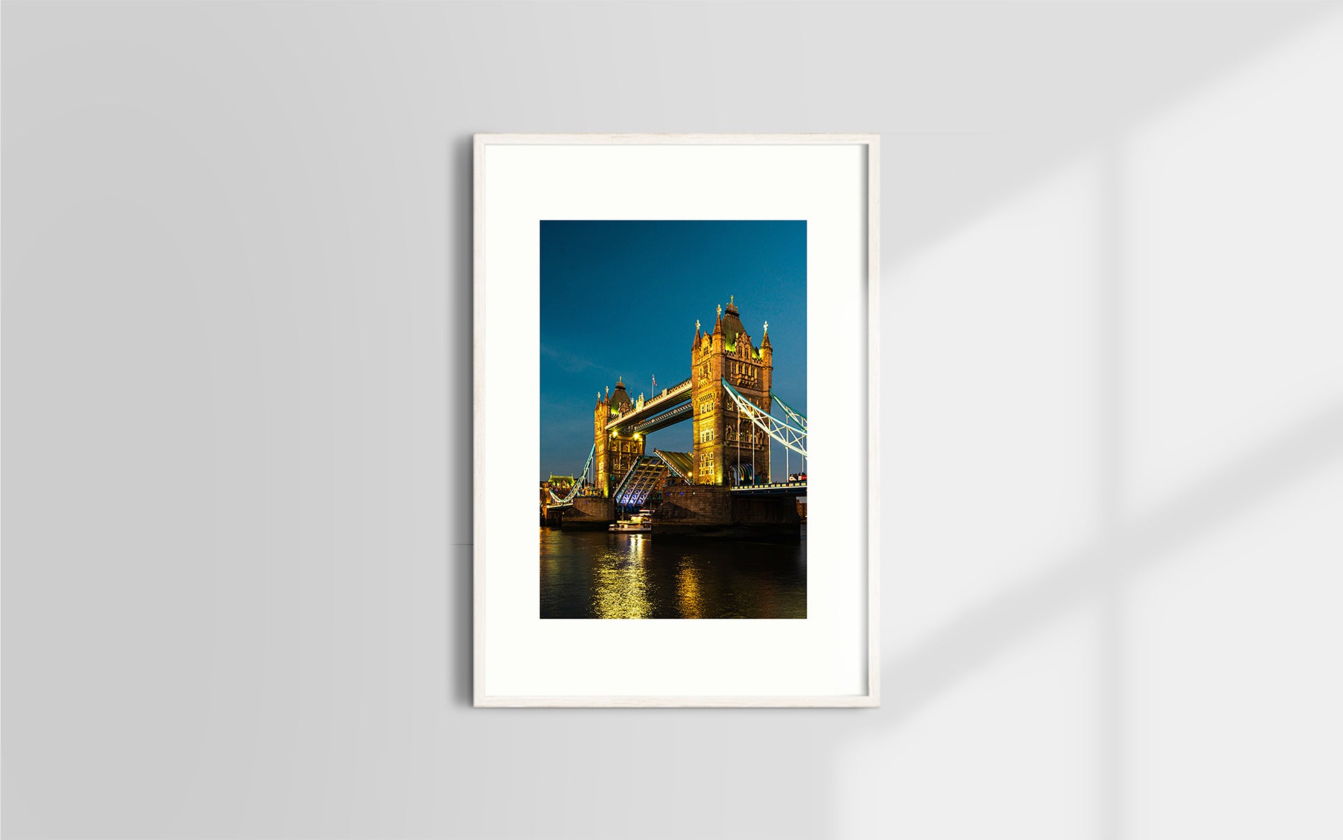 Copyright image - London Bridge in Night